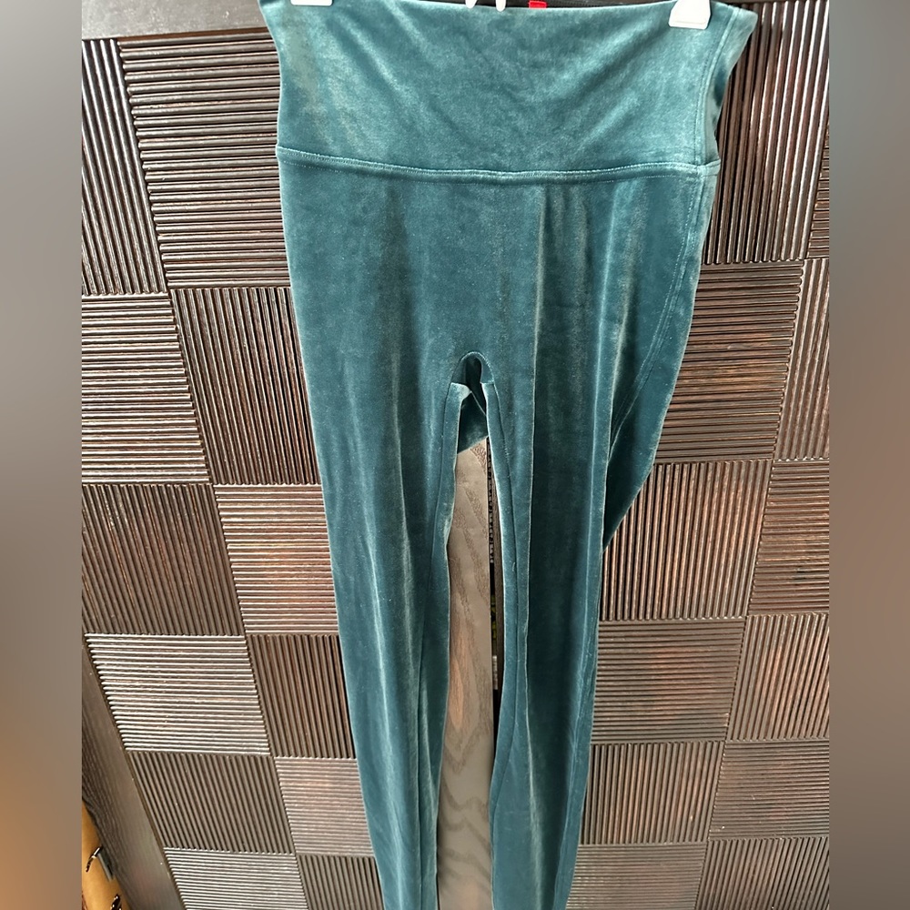 Spanx Petite Small green velvet leggings